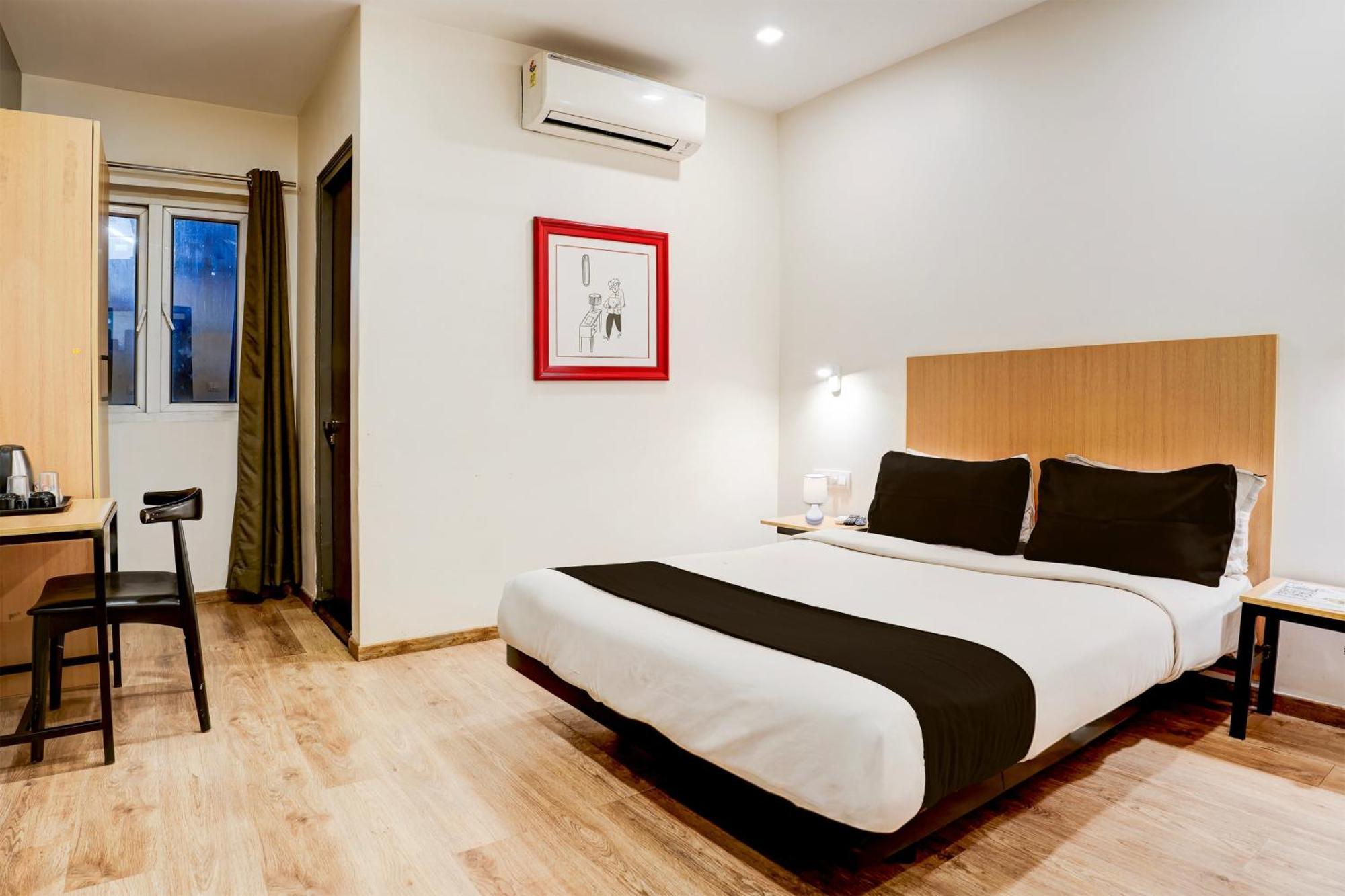Super Townhouse Ulsoor Near Halasuru Metro Station Бангалор Экстерьер фото