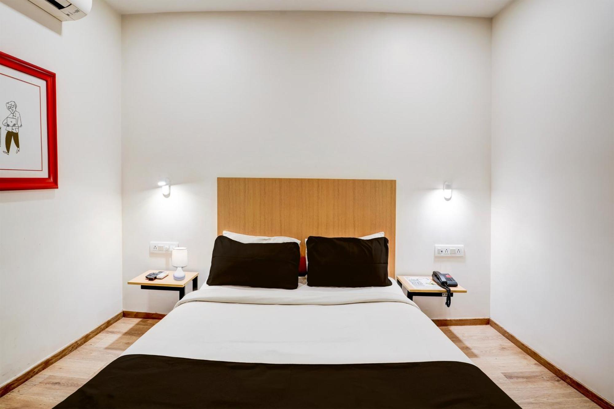 Super Townhouse Ulsoor Near Halasuru Metro Station Бангалор Экстерьер фото