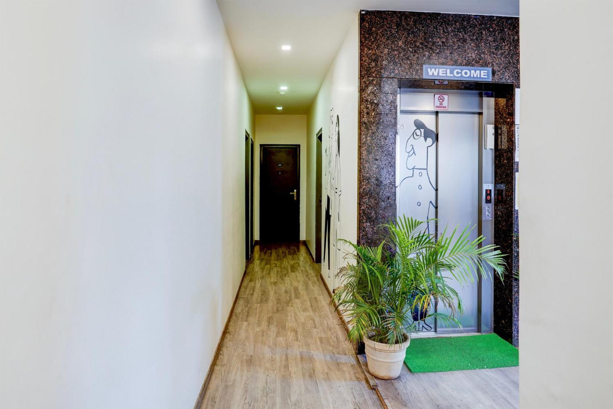 Super Townhouse Ulsoor Near Halasuru Metro Station Бангалор Экстерьер фото